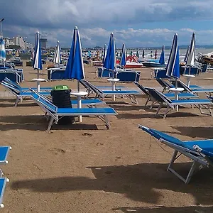 4 Steps From The Sea Apartment Durrës